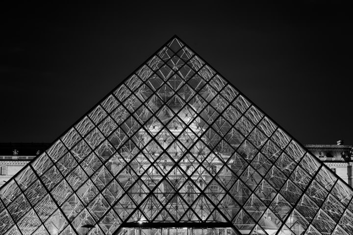 Photograph of Pyramid La Louvre 1 | World Photography